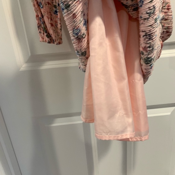 Dress - Picture 4 of 5